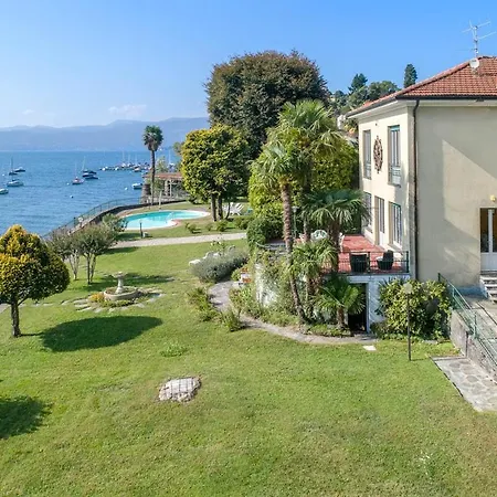 Sleeps 10 Pool Wifi Ghiffa