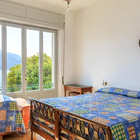 Sleeps 10 Pool Wifi Villa